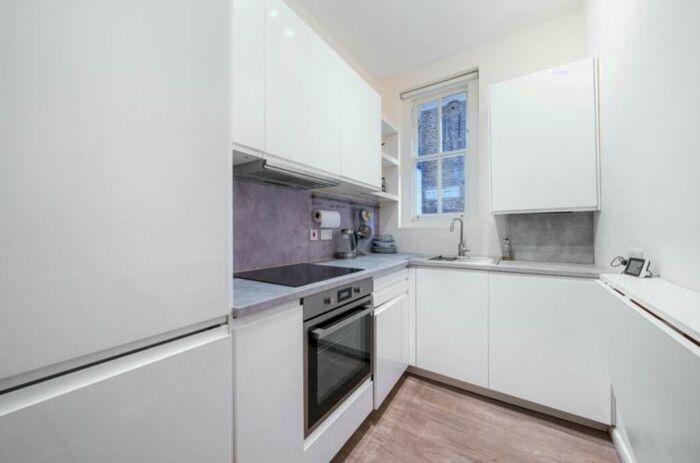 2 Bedroom Flat To Rent In Mornington Avenue, London, W14