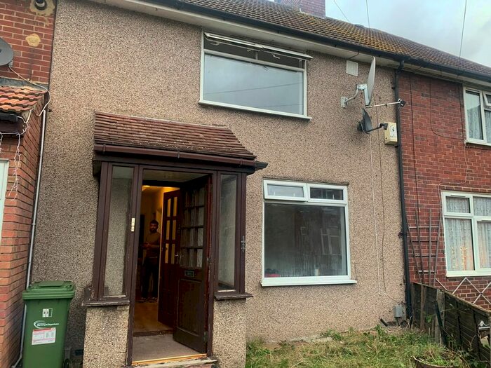 3 Bedroom Detached House To Rent In Lodge Avenue, Dagenham RM8