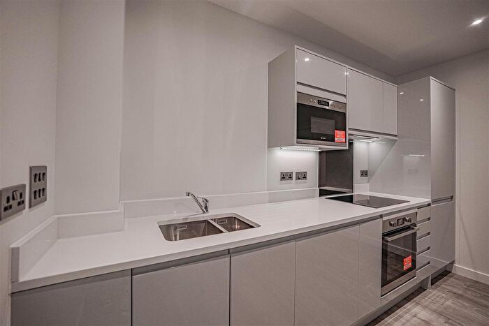 1 Bedroom Flat For Sale In North Woolwich Road, Royal Docks, E16