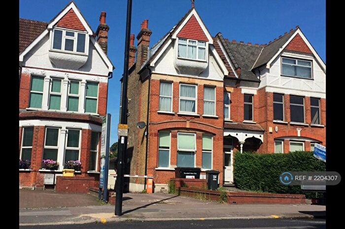 1 Bedroom Flat To Rent In Green Lanes, Palmers Green, N13