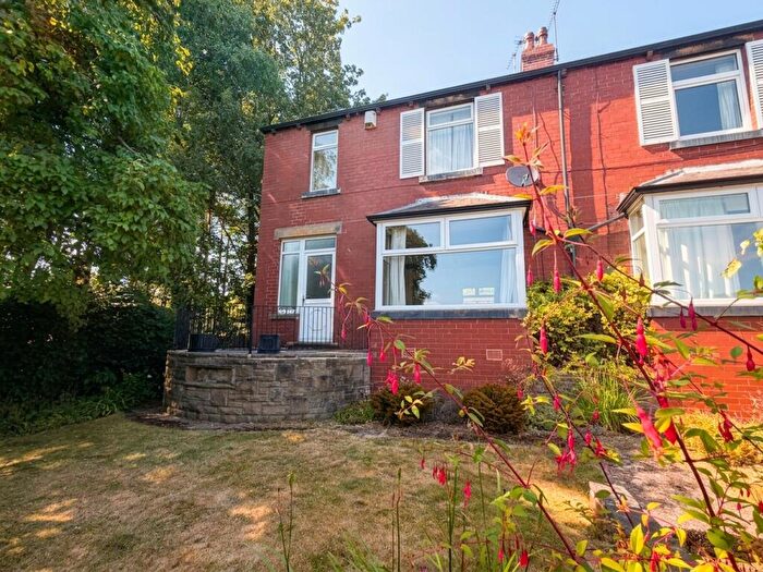 3 Bedroom Semi-Detached House For Sale In Wellhouse Lane, Penistone, S36