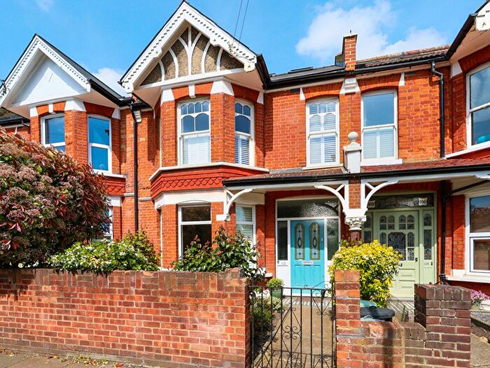 4 Bedroom Maisonette To Rent In Revelstoke Road, London, SW18