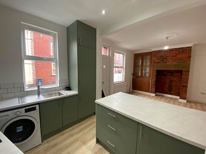 3 Bedroom House To Rent In Oban Terrace, Leeds, LS12
