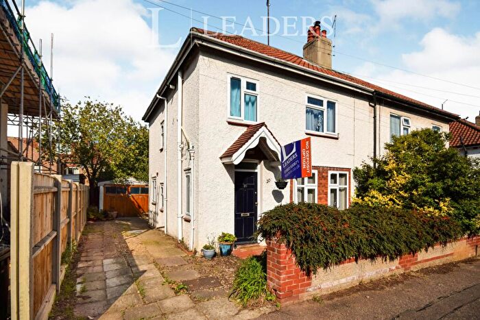 3 Bedroom Semi-Detached House To Rent In Portersfield Road, Norwich, NR2