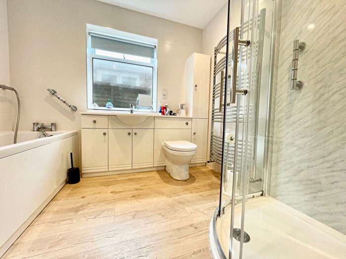 2 Bedroom Bungalow To Rent In Tanglewood Close, Gillingham, ME8