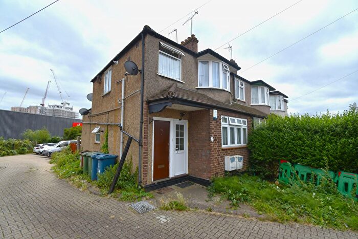 1 Bedroom Flat For Sale In Lynn Close, Harrow, HA3