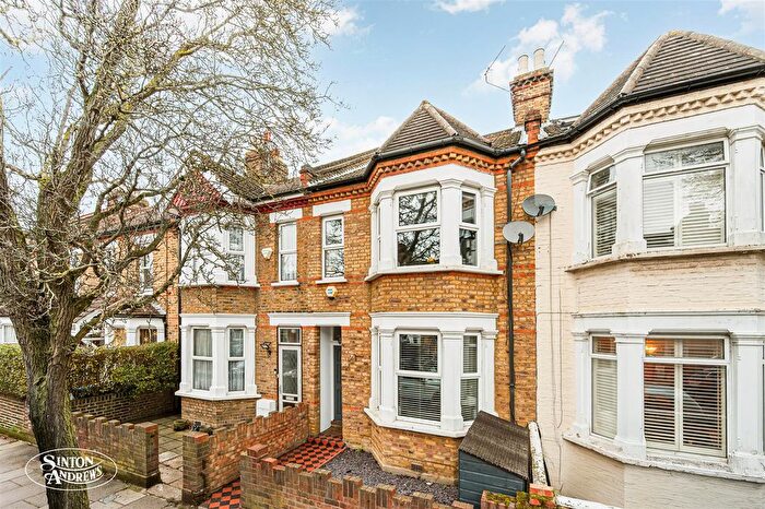 4 Bedroom Terraced House For Sale In Elthorne Avenue, London, W7
