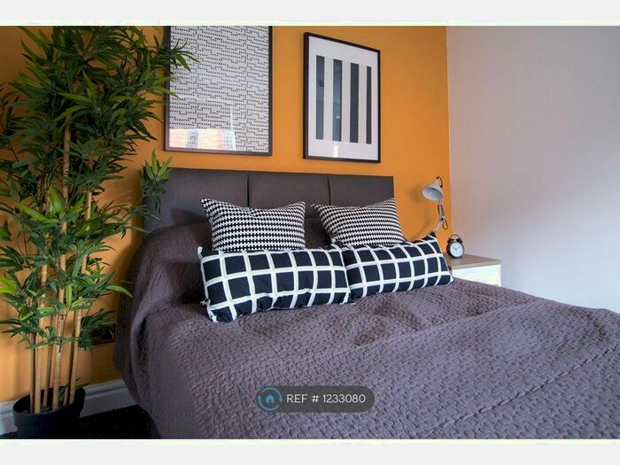 5 Bedroom Terraced House To Rent In J J Thomson Mews, Manchester M14