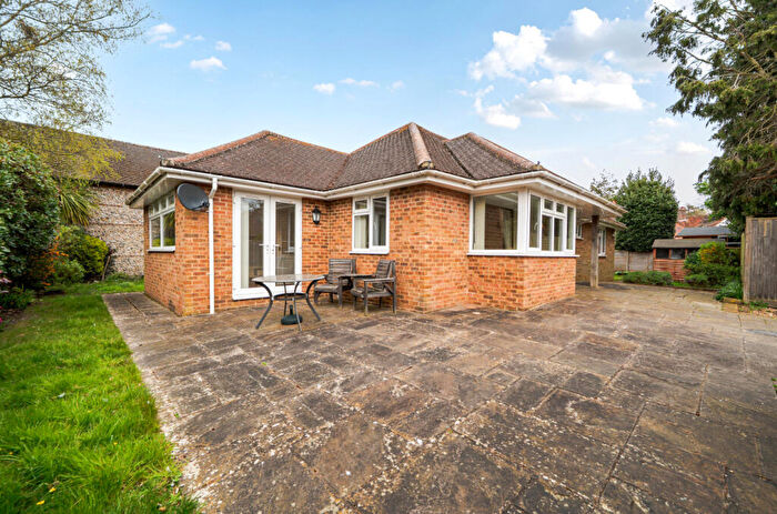 2 Bedroom Bungalow For Sale In Seldens Way, Worthing, West Sussex, BN13