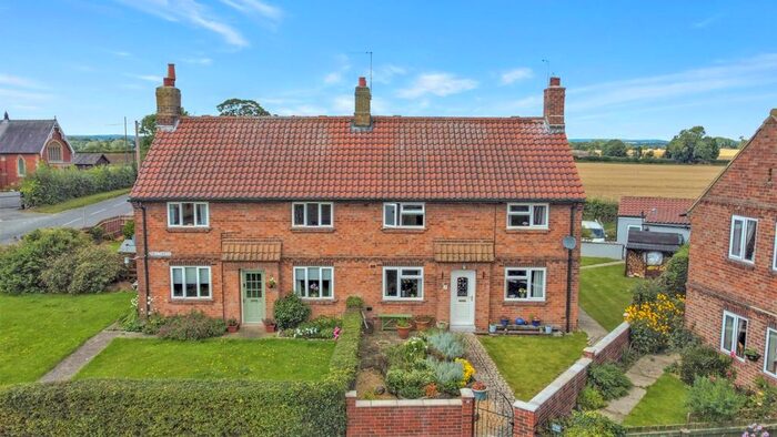 3 Bedroom Semi-Detached House For Sale In Hall Garth, Melmerby, Ripon, HG4