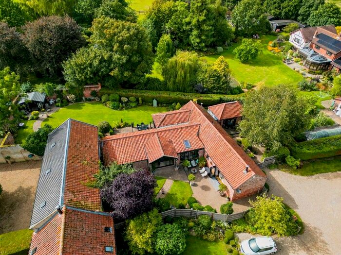 4 Bedroom Barn Conversion For Sale In Yarmouth Road, Toft Monks, Beccles, NR34
