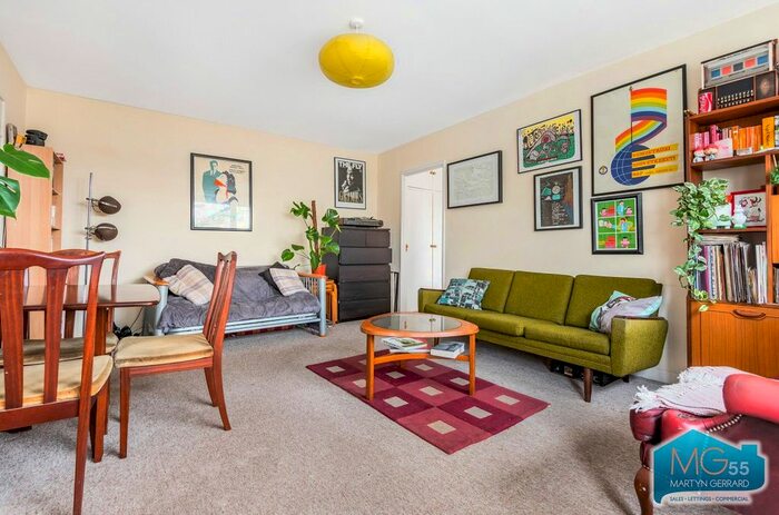 1 Bedroom Flat To Rent In Corrib Heights, Crescent Road, Crouch End, N8