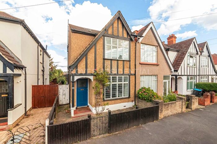 4 Bedroom Semi Detached House For Sale In Mount Road, New Malden, KT3