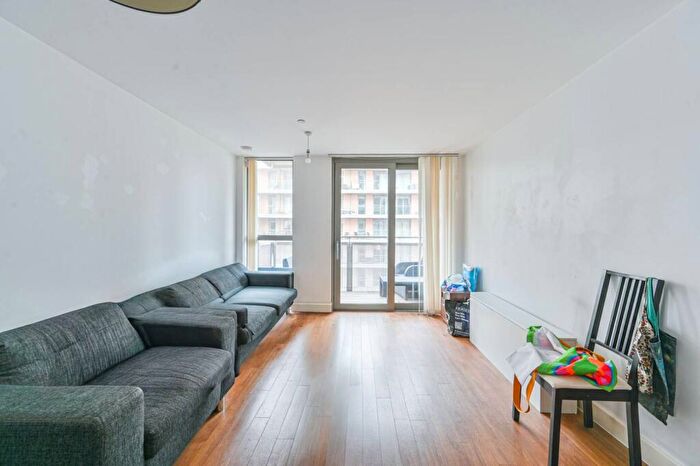 2 Bedroom Flat For Sale In Elmira Street, Lewisham, London, SE13
