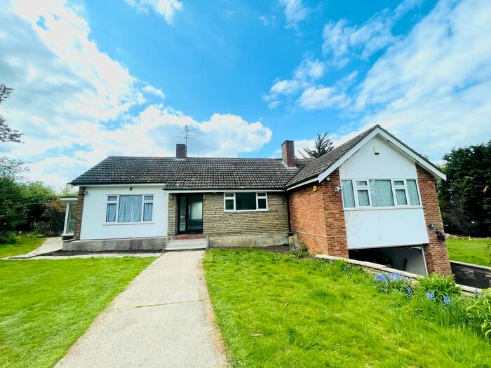 3 Bedroom Detached Bungalow To Rent In Mope Lane, Wickham Bishops, CM8