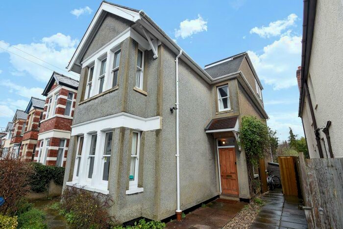 5 Bedroom Detached House To Rent In Headington, Hmo Ready Sharers, OX3