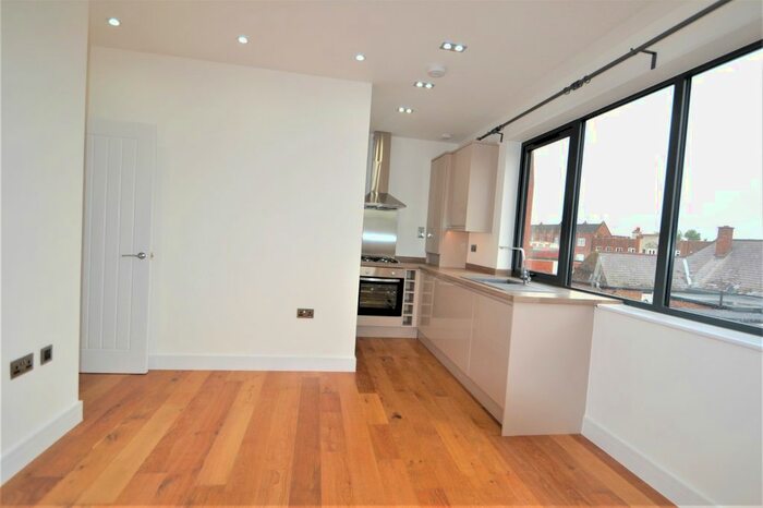 1 Bedroom Flat To Rent In High Street, Ruislip, HA4