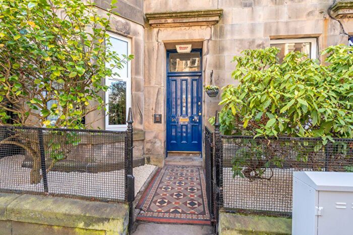 2 Bedroom Flat For Sale In Viewforth, Bruntsfield, Edinburgh, EH10