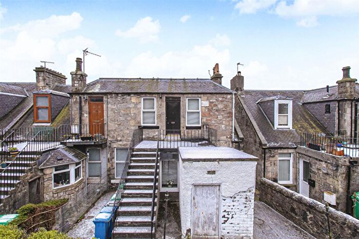 2 Bedroom Flat For Sale In Rose Street, Dunfermline, KY12