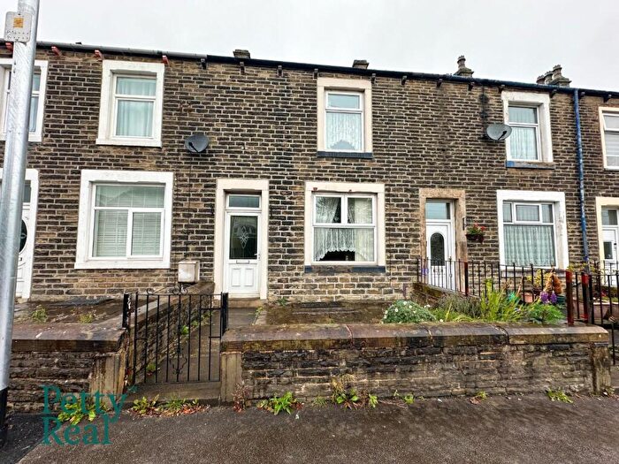2 Bedroom Terraced House For Sale In Burnley Road, Colne, BB8
