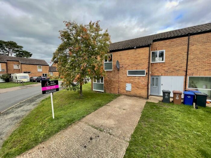 3 Bedroom End Of Terrace House To Rent In Lakenheath, IP27