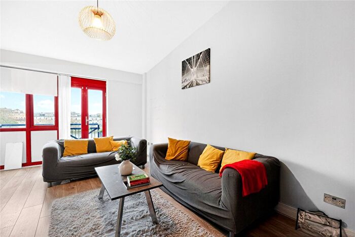 4 Bedroom Flat To Rent In Newlands Quay, London, E1W