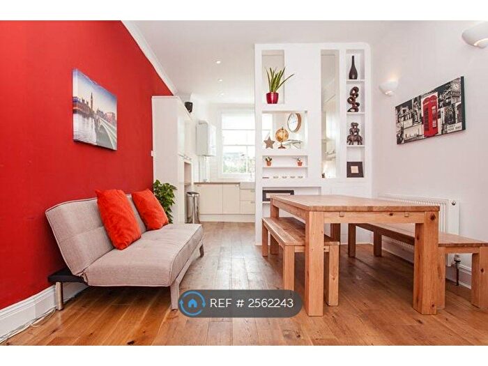 3 Bedroom Maisonette To Rent In St. Pauls Crescent, London, NW1