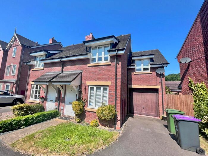 3 Bedroom Semi-Detached House To Rent In Calder Close, Muxton, Telford, TF2