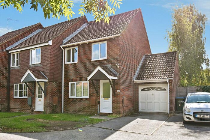 3 Bedroom End Of Terrace House For Sale In Wheatlands, Fareham, PO14