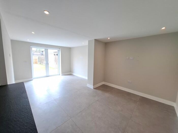 3 Bedroom House To Rent In Clinton End, Hemel Hempstead, HP2
