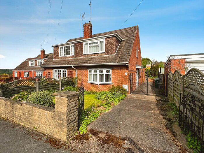 3 Bedroom Semi-Detached House For Sale In Exeter Close, Midway, Swadlincote, Derbyshire, DE11