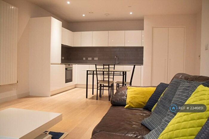 1 Bedroom Flat To Rent In Royal Wharf, London, E16