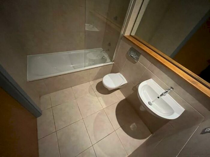 1 Bedroom Apartment To Rent In Roberts Wharf, Neptune Street, LS9