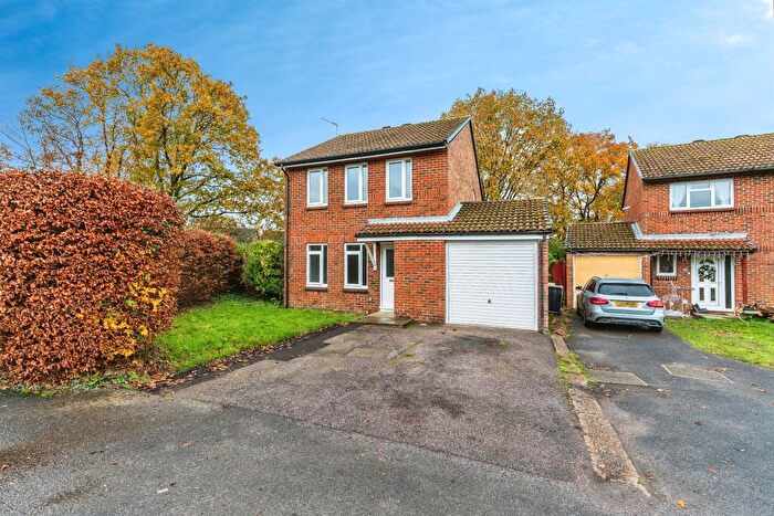 3 Bedroom Detached House For Sale In Kingsley Gardens, Totton, Southampton, SO40