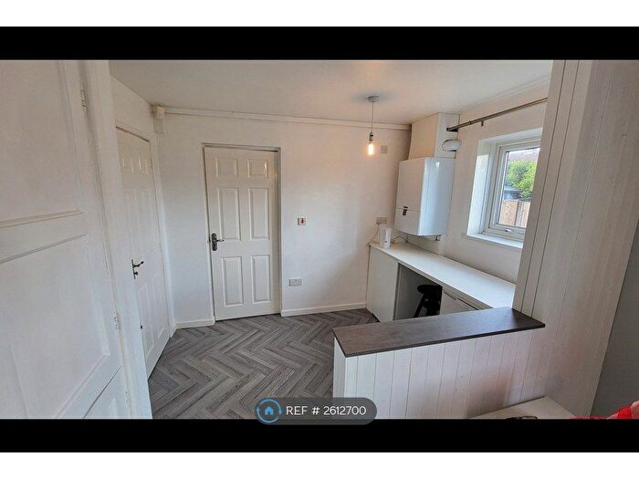3 Bedroom Semi-Detached House To Rent In Cheviot Road, Wolverhampton, WV2