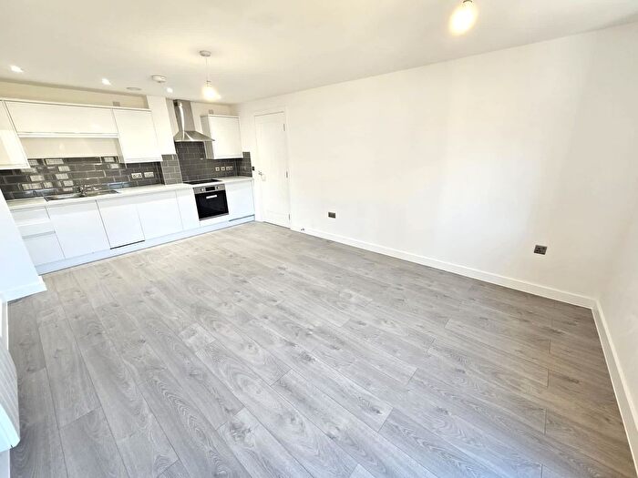 2 Bedroom Flat To Rent In Parliament Street, Liverpool, L8