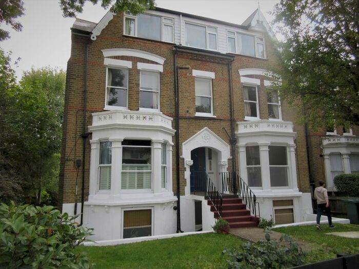 Studio To Rent In Worple Road, London, SW20