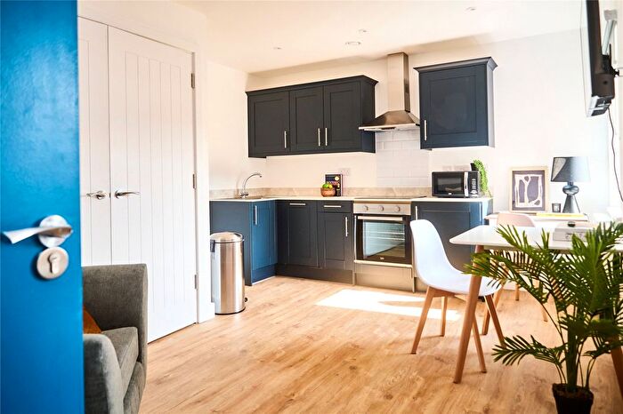1 Bedroom Flat To Rent In West Street, Bedminster, Bristol, BS3