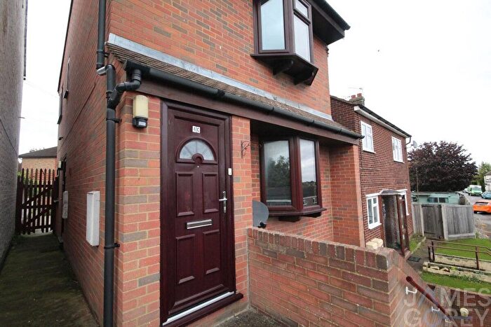 1 Bedroom Studio To Rent In Knockhall Road, Greenhithe, DA9
