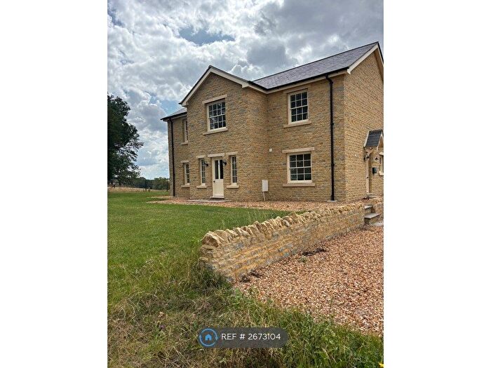 4 Bedroom Detached House To Rent In Crown Farm Road, Bedford, MK43
