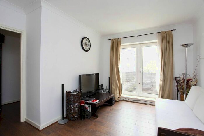 1 Bedroom Flat To Rent In Admiral Walk, Maida Vale, London, W9