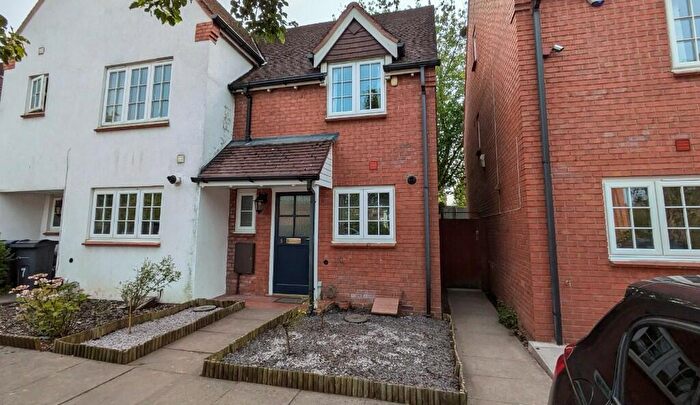 2 Bedroom End Of Terrace House To Rent In Griffin Close, Birmingham, B31
