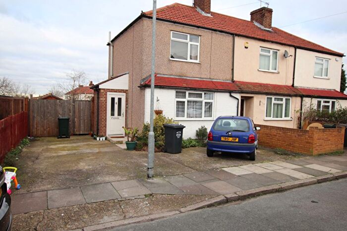 2 Bedroom End Of Terrace House To Rent In Barham Road, DA1