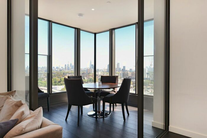 2 Bedroom Flat To Rent In Bondway, London, SW8