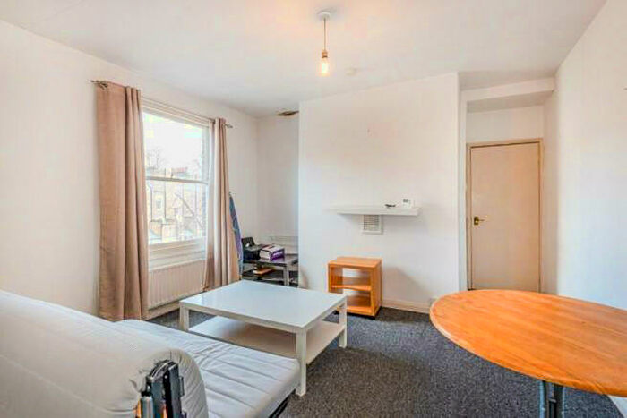 1 Bedroom Flat To Rent In Caledonian Road, Islington, N1