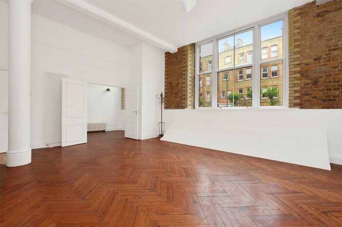 2 Bedroom Flat To Rent In Colonnades Apartments, Sylvester Road, London, E8