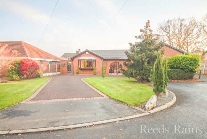 3 Bedroom Bungalow For Sale In Fairways Drive, Ellesmere Port, Cheshire, CH66