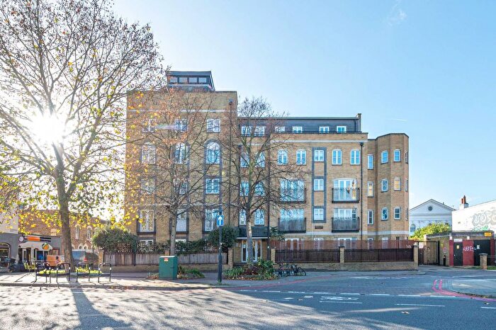 2 Bedroom Flat For Sale In Stockwell Green, Stockwell, London, SW9
