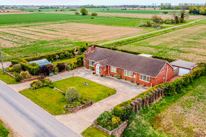 4 Bedroom Detached Bungalow For Sale In Willows Lane, Sibsey, PE22