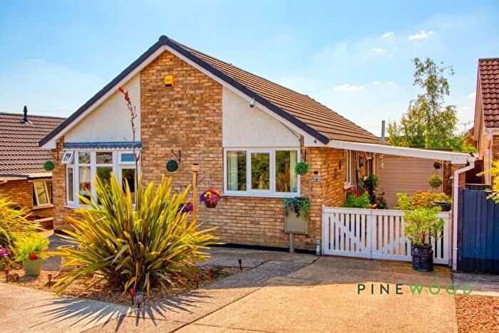 3 Bedroom Detached Bungalow For Sale In Froggatt Close, Inkersall, S43